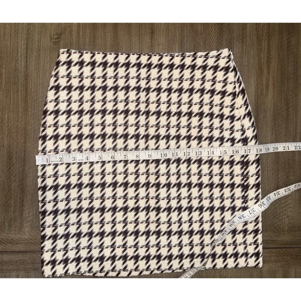 White House Black Market Houndstooth Wool Blend Lined Straight Skirt Size 2 EUC